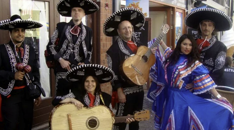 Mariachis en danseressen